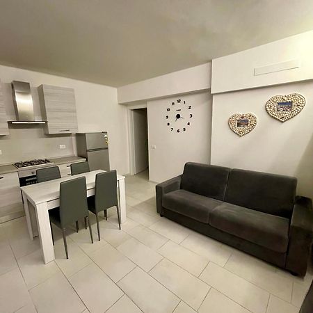 Anita'S House-Abitazione A Pochi Passi Dal Centro Apartman Pesaro Kültér fotó